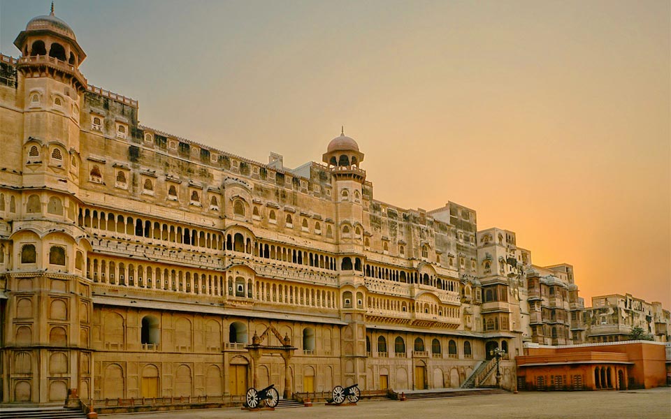 Maaruti Tour & Travels - Our Featured Tour Packages
